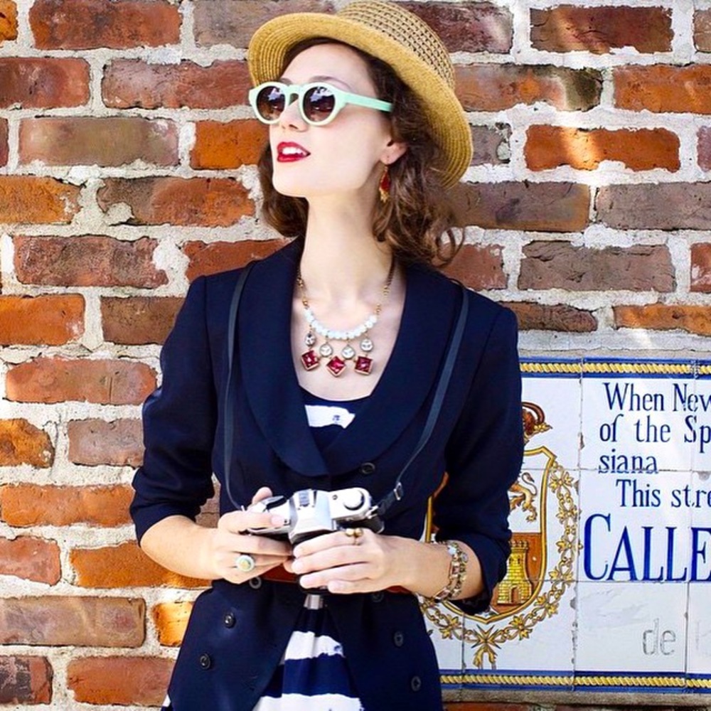 Meet your Posher, Amy